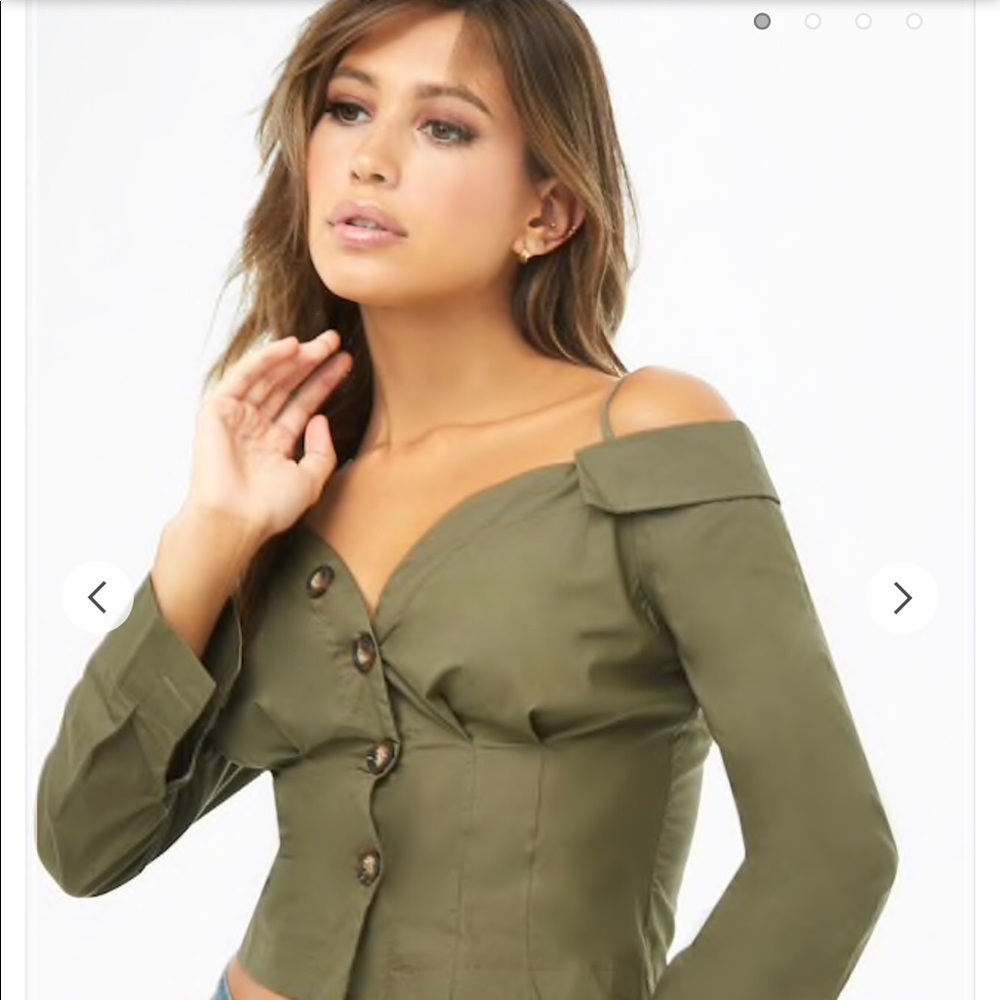 Open Shoulder Crop Top